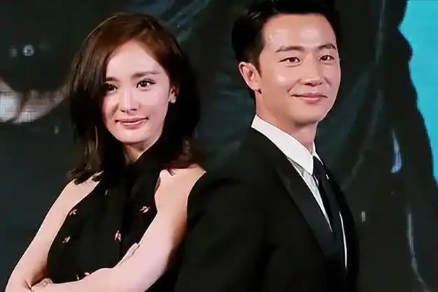 借着拍戏之名强行"揩油",娱乐圈"灯下黑"不止于此|杨幂|张翰|黄轩