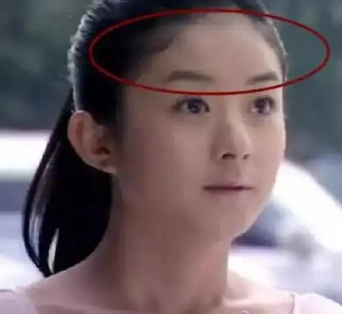 赵丽颖成名前的样子,你给几分