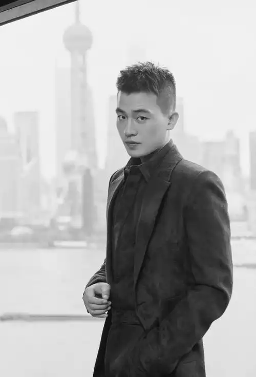 头像图片 发型图片 1/6 2/6 3/6 4/6 5/6 6/6 上一组图 下一组图 欧豪