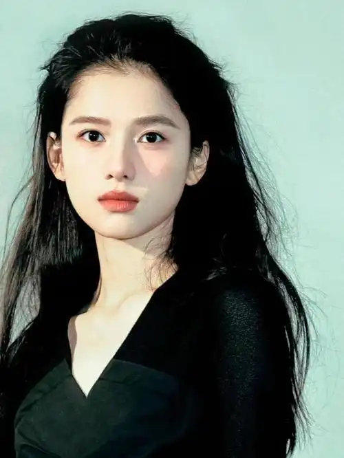 "富贵脸"真的高级又贵气,这4位女星超级吃香人见人爱