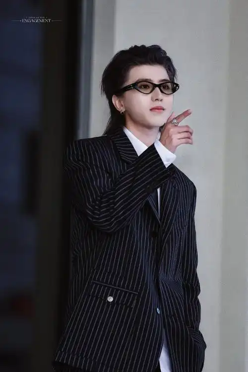 蔡徐坤##蔡徐坤首尔活动造型