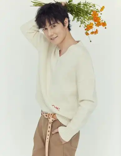 阳光温暖慵懒野性张超演绎百变男友