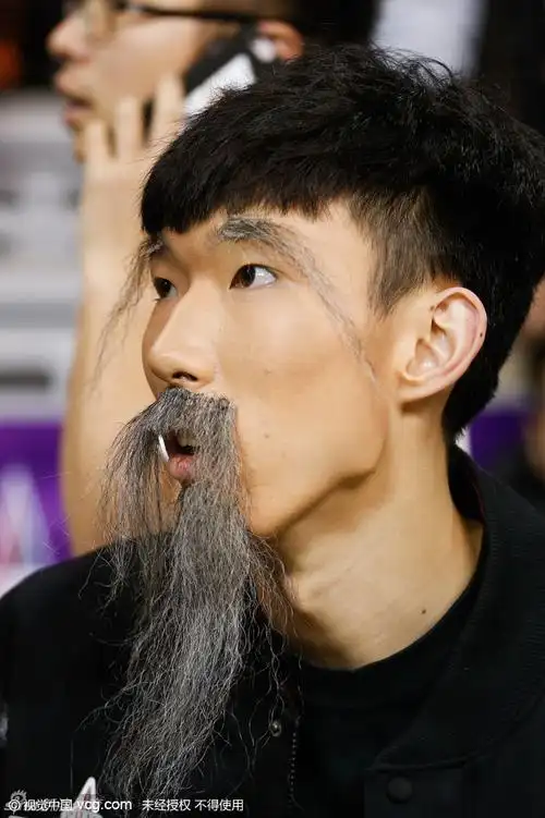 周琦山羊胡造型亮相全明星_高清图集_新浪网