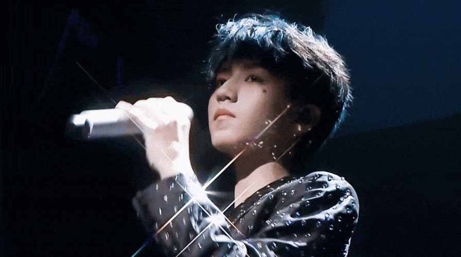 王俊凯动图看到啊第八张我晕倒了