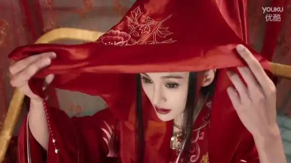 郑爽胸围暴涨34c的秘密,不得不说爽妹子真的太耿直了!