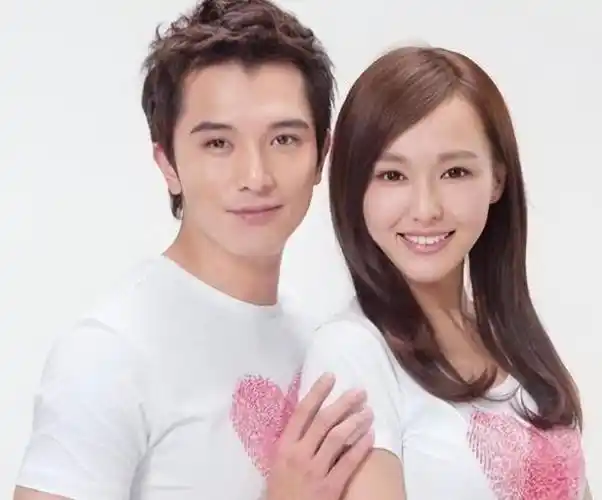 唐嫣和罗晋的婚姻已经持续了5年,他们成为了娱乐圈夫妻关系的典范.