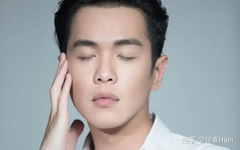 你见过塌鼻子的帅哥吗