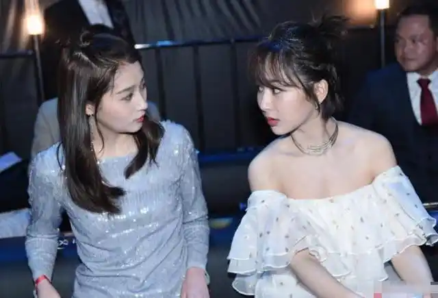 杨紫关晓彤儿时!