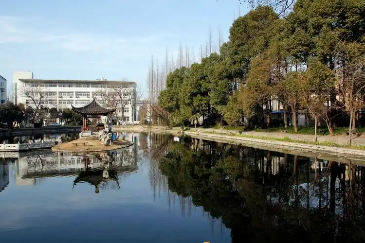 扬州大学影像征集展