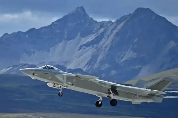 11年1月11日1点11分一道闪电一飞冲天