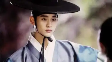 韩剧《来自星星的你》截图