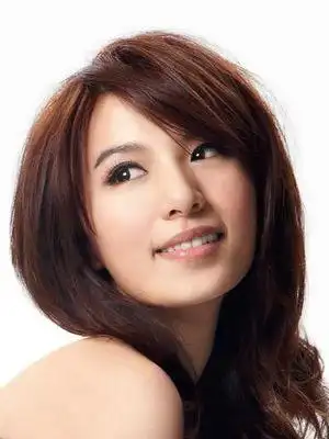 要不然取个明星的名字    she里的  田馥甄