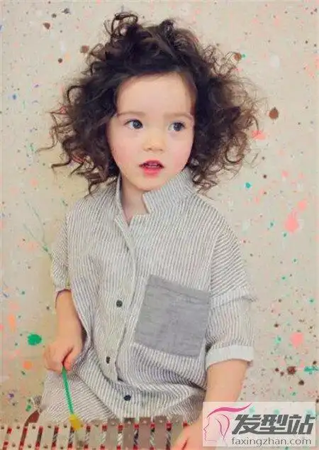小女孩剪什么短发好看短碎发发型变身时尚小达人