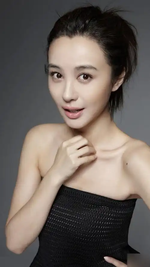 美女明星图,李菲儿