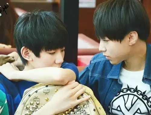 传tfboys将遭封杀 节目宣传凯源同性cp引争议