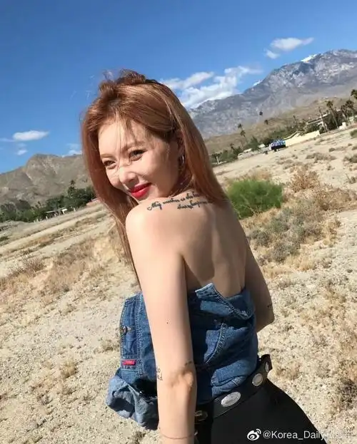 所以身材再好也不能在放飞自我的这条路上越走越偏那,大众的接受程度