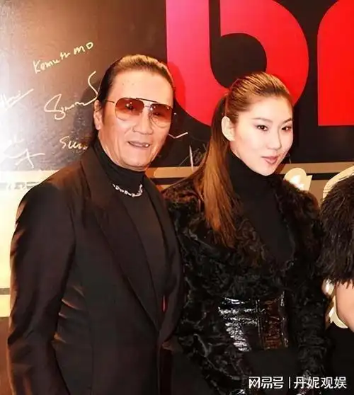 相差49岁的爷孙恋:谢贤养了12年的coco,分手5年后如今怎样了?