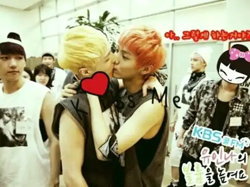 【图】世勋张艺兴接吻照曝光 exo花样美男一秒变小主