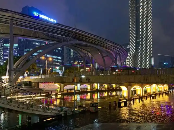 苏州圆融时代广场(手机摄影)