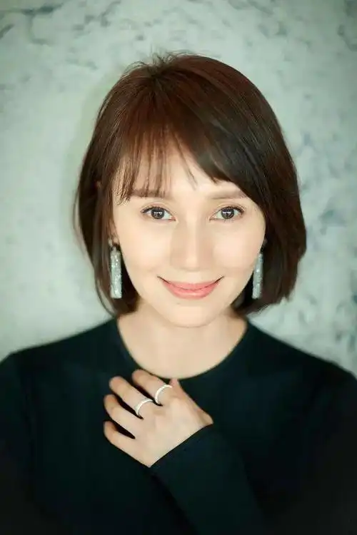 女人过了40岁建议剪这4款短发洋气减龄显脸小