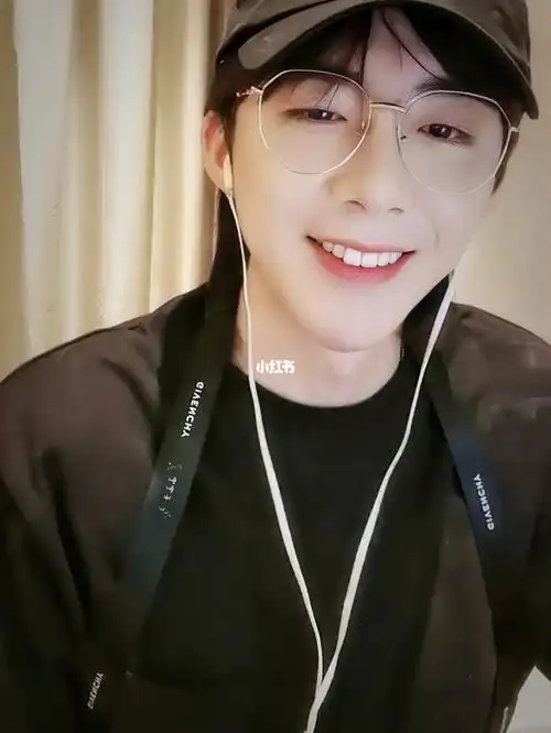 刘宇宁的大白牙09_刘宇_摩登兄弟刘宇宁_娱乐_明星娱乐资讯