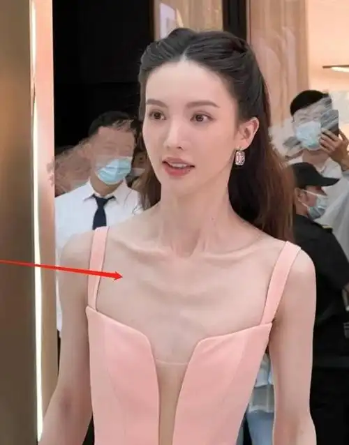 排骨胸骷髅身纸片人娱乐圈的病态审美真的好看吗