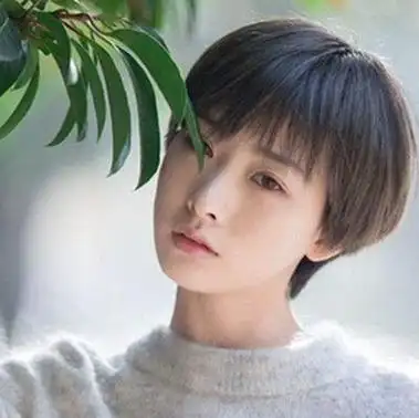 窄额头适合的帅气中性超短发女图片撩妹妥妥的_短发_女生发型大全