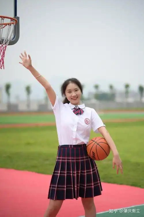 你穿校服的样子真好看肇庆市衡立高级中学校服展示