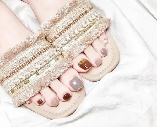 2021新款冬日跳色显白脚趾甲美甲