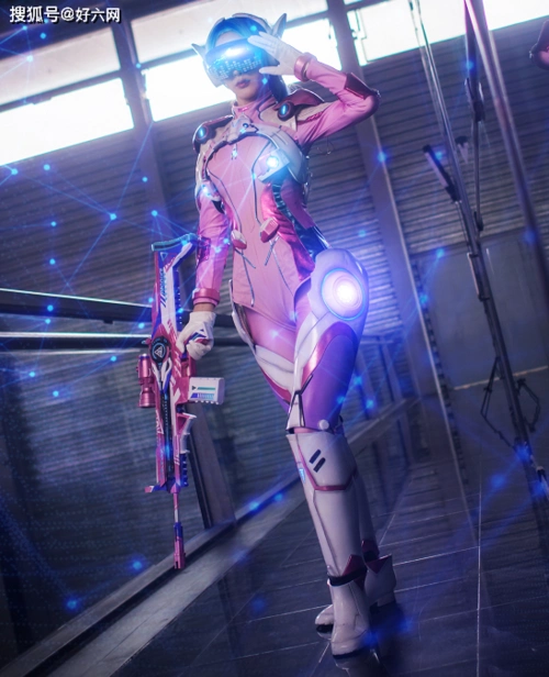 和平精英:美女还原游戏皮肤,火箭少女成火箭筒?另一个还原绝了_玩家