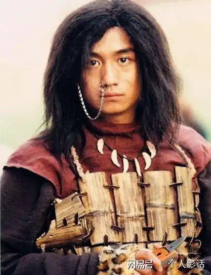 黄磊在陈凯歌导演的《吕布与貂蝉》中形象不受落,导致长期潜伏.