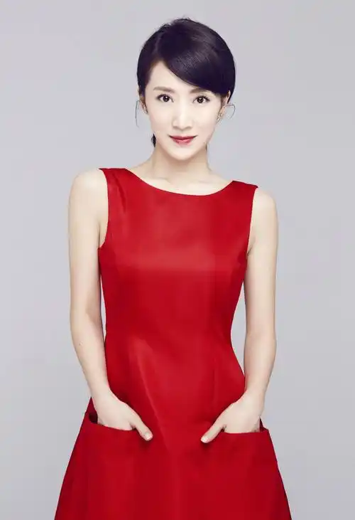 《蜗居》"海藻"扮演者李念,清纯与妩媚并具,和"海藻"差别大