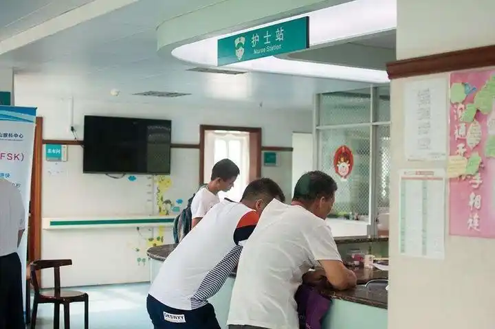 夏天烧烫伤病人增多 两三岁的孩子最危险