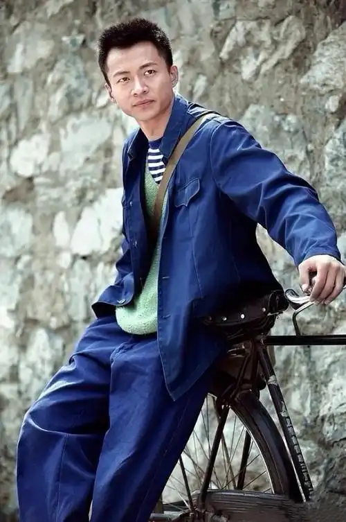 狗血剧里走了一遭后演员唐曾凭幸福到万家事业重回正轨