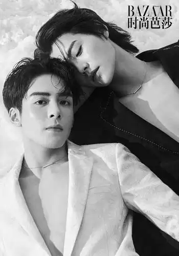曾舜晞和肖宇梁芭莎时尚杂志大片.