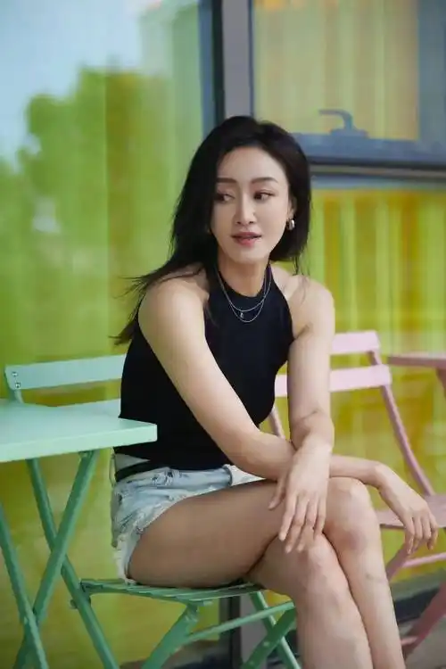 赵子琪:将生活苦痛糅进表演,成就《长风渡》里的"婆婆天花板"