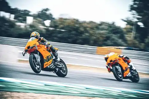 ktm rc8c 赛道特写_搜狐汽车_搜狐网