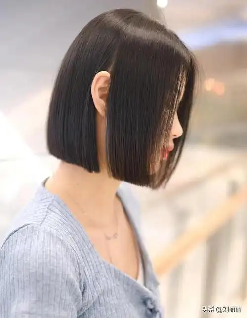 女生剪什么刘海好看,适合学生党的刘海女生(最美发型15款)