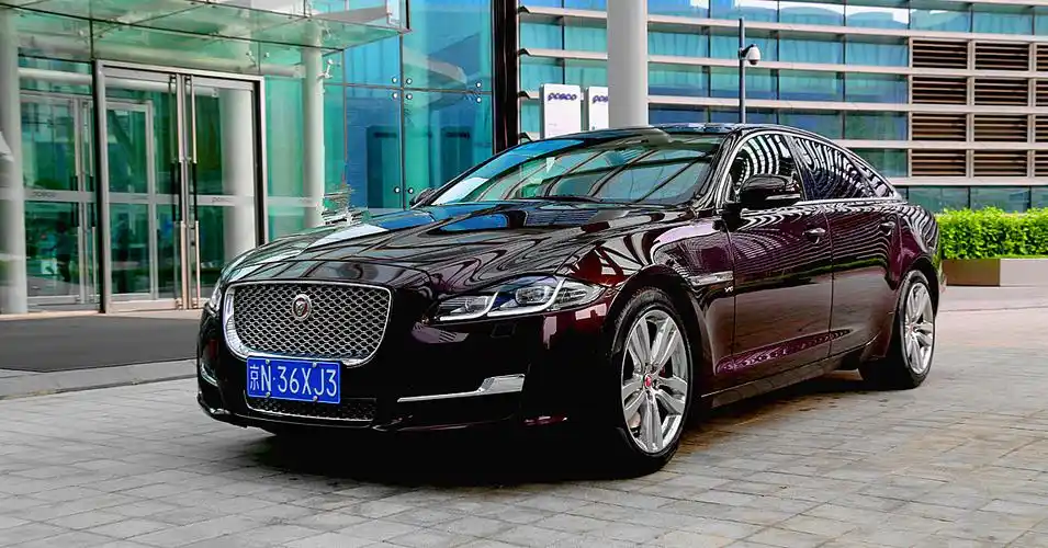 公主的纯情写在脸上,巫婆的深情种在心中 试驾捷豹xjl