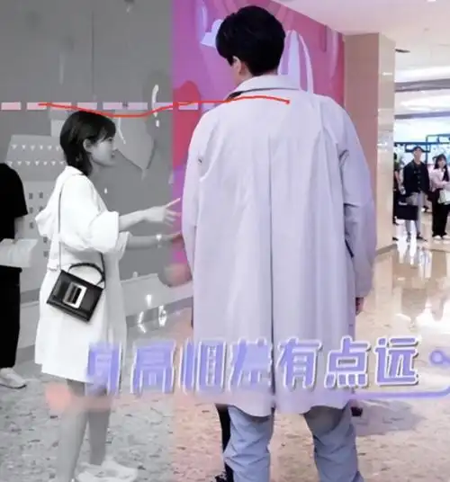 难怪电视里只有上半身镜头下移后是是不能直视的尴尬景象