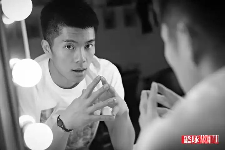 王子瑞篮球杂志写真