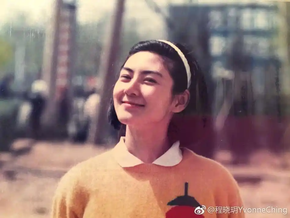 组图程晓玥妈妈郭敬红去世昔日旧照超美引网友赞叹