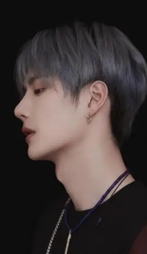 安踏代言人剪影海报迷惑王一博粉丝最被关心的还是肖战