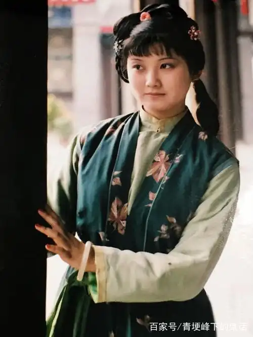 一组87版红楼梦丫鬟剧照,图三,作为资深红迷我也不认识