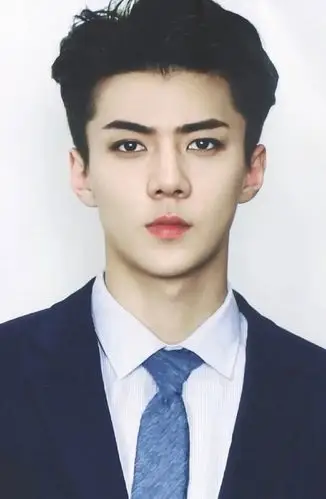 有什么帅哥证件照能让我瞅瞅吗