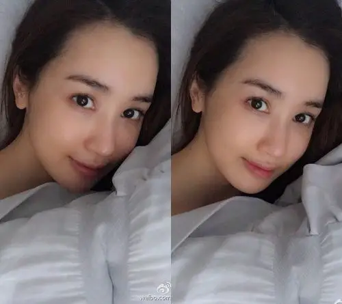 李多海床上自拍,"睡醒后的素颜女神"