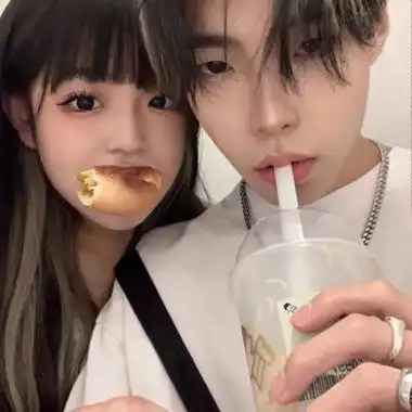 高级高冷双人同框情侣头像图片 稀有罕见的成熟酷拽情侣头像图片_情侣