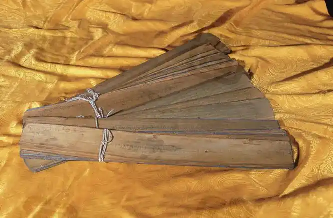 傣族贝叶经:区区树叶,竟记录了傣族的千年历史