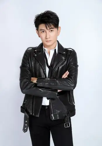 吴奇隆黑色皮衣酷帅写真图片