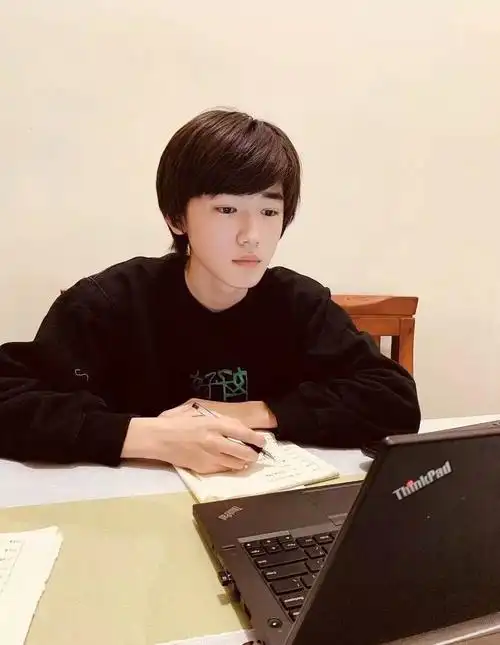 跟宋亚轩谈恋爱是什么感觉